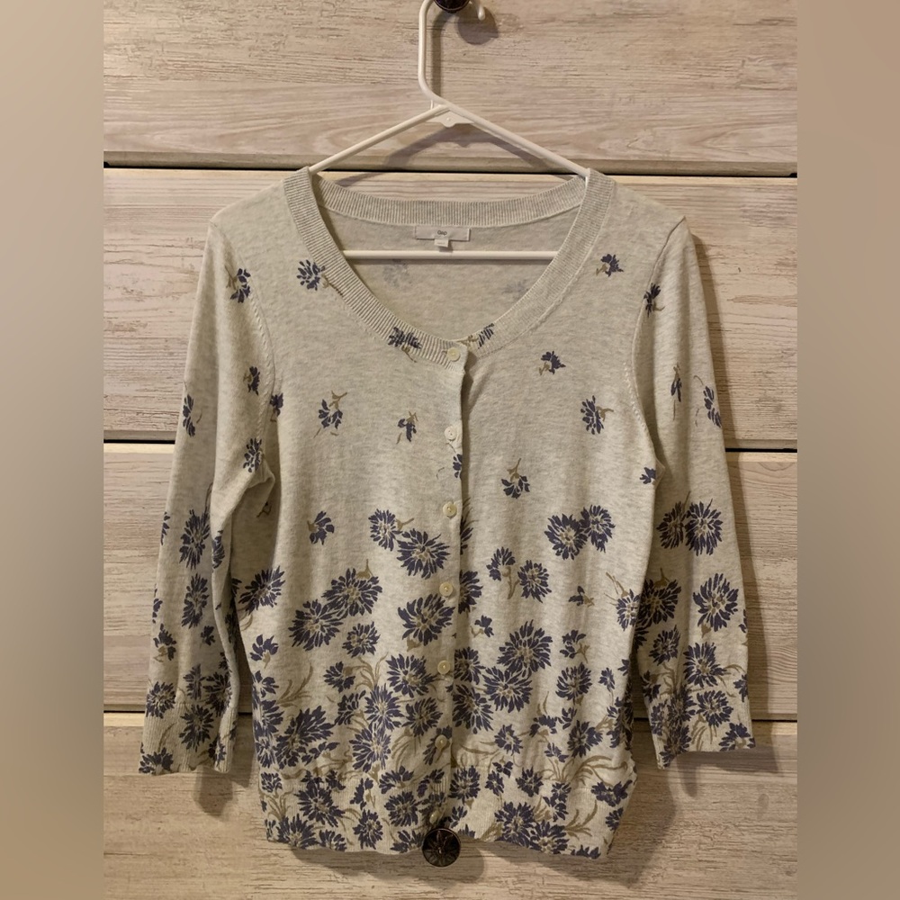 GAP Short Cardigan; Grey with Blue Flowers - Picture 2 of 4